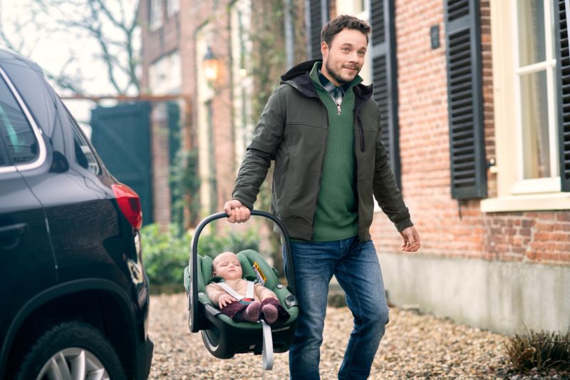 MAXI-COSI Autosedačka Pebble 360 (0-13 kg) Essential Green - obrázek 21