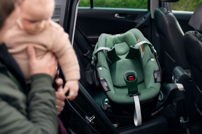 MAXI-COSI Autosedačka Pebble 360 (0-13 kg) Essential Green - obrázek 22