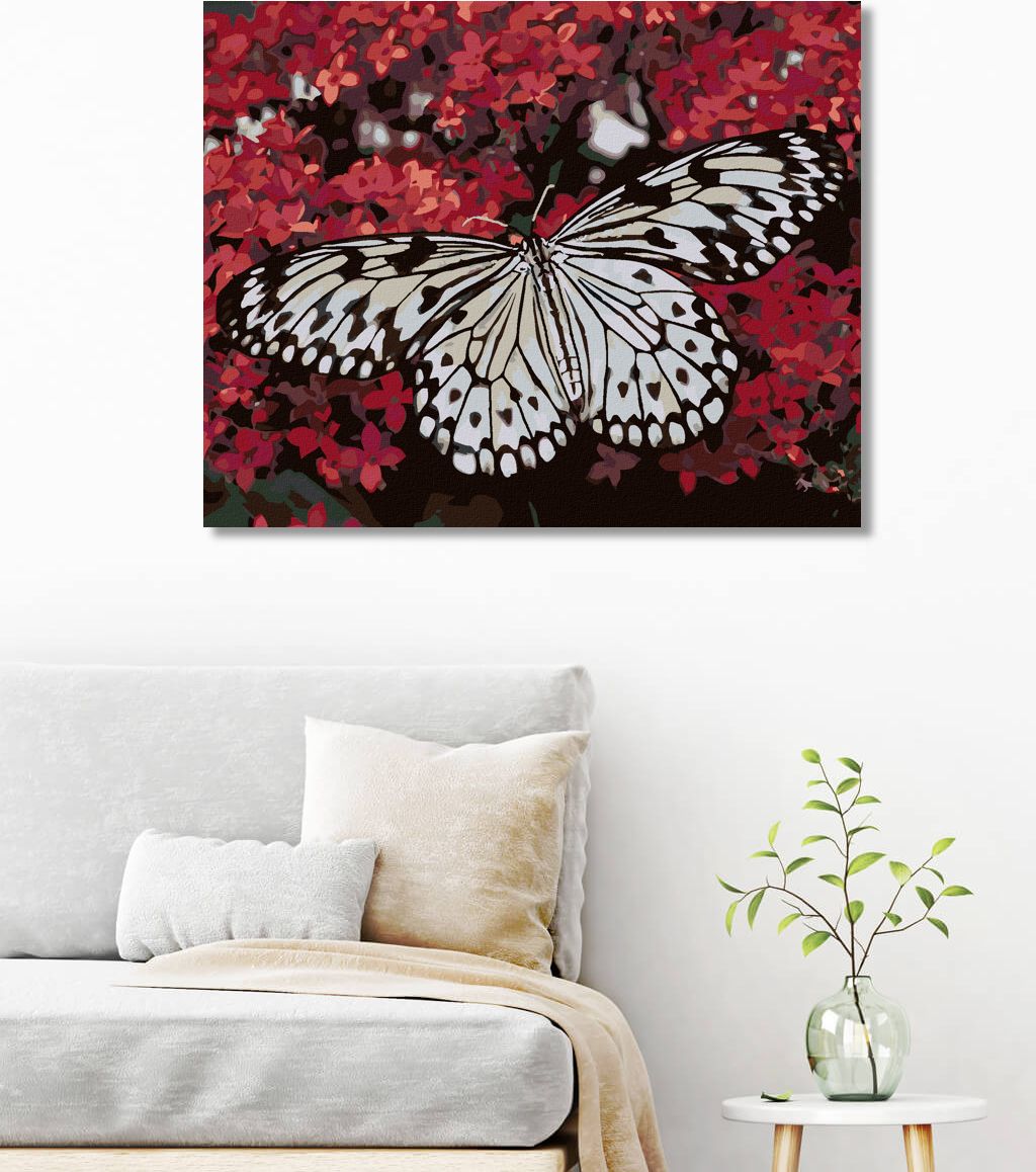 zuty Malování podle čísel - BÍLÝ MOTÝL A ČERVENÉ KVĚTINY - Rozměr: 40x50 cm, Rámování: Varianta: vypnuté plátno na rám - obrázek 4