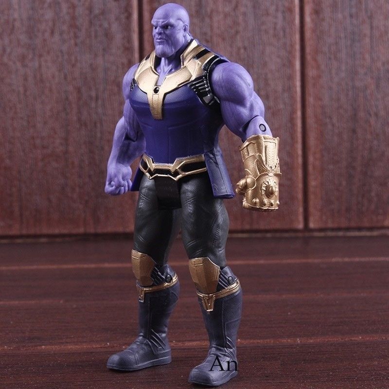 Figurka Thanos vysoká 17 cm - obrázek 2
