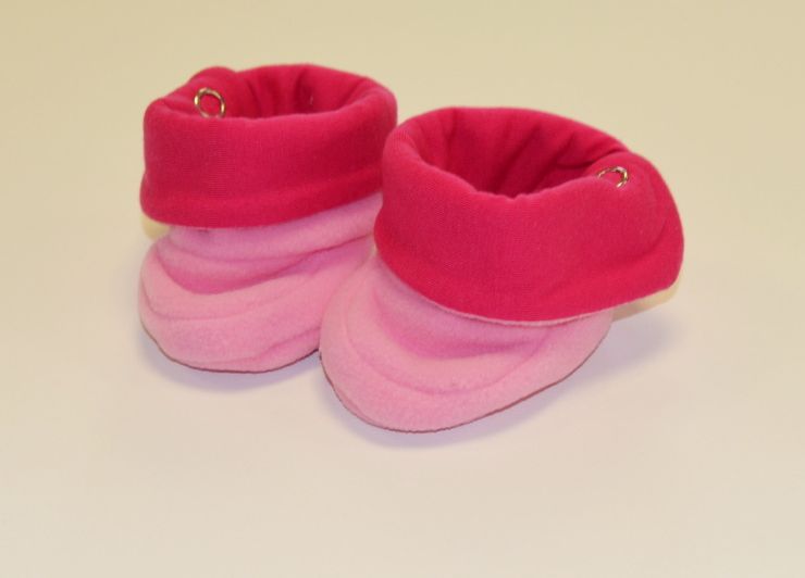 Kojenecké papučky, Dětský svět, fashion baby, růžovojahodové vel.0 - obrázek 1