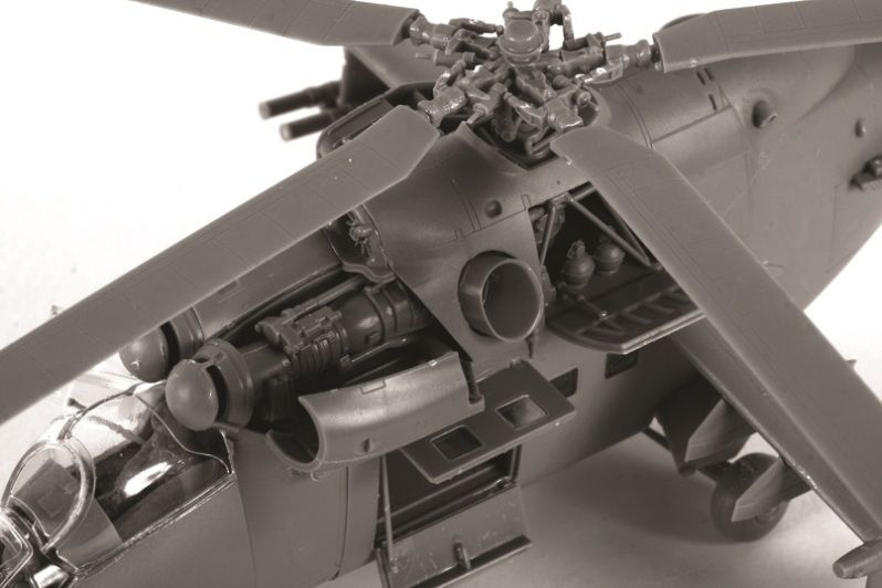ZVEZDA Model Kit vrtulník 7293 - MIL MI-24V/VP Hind E (1:72) - obrázek 13