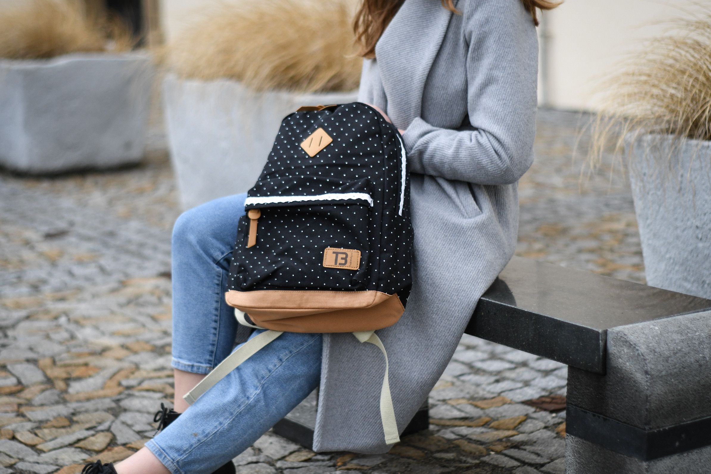 Dámský studentský batoh Canvas TopBags dot - Black 19 l - obrázek 8