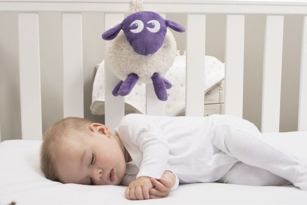 Sweet dreamers Ltd Ewan - uspávací ovečka - fialová - obrázek 2