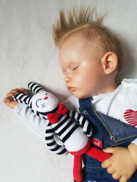 Hencz Toys Plyšová hračka v kontrastních barvách králíček - červený - obrázek 4