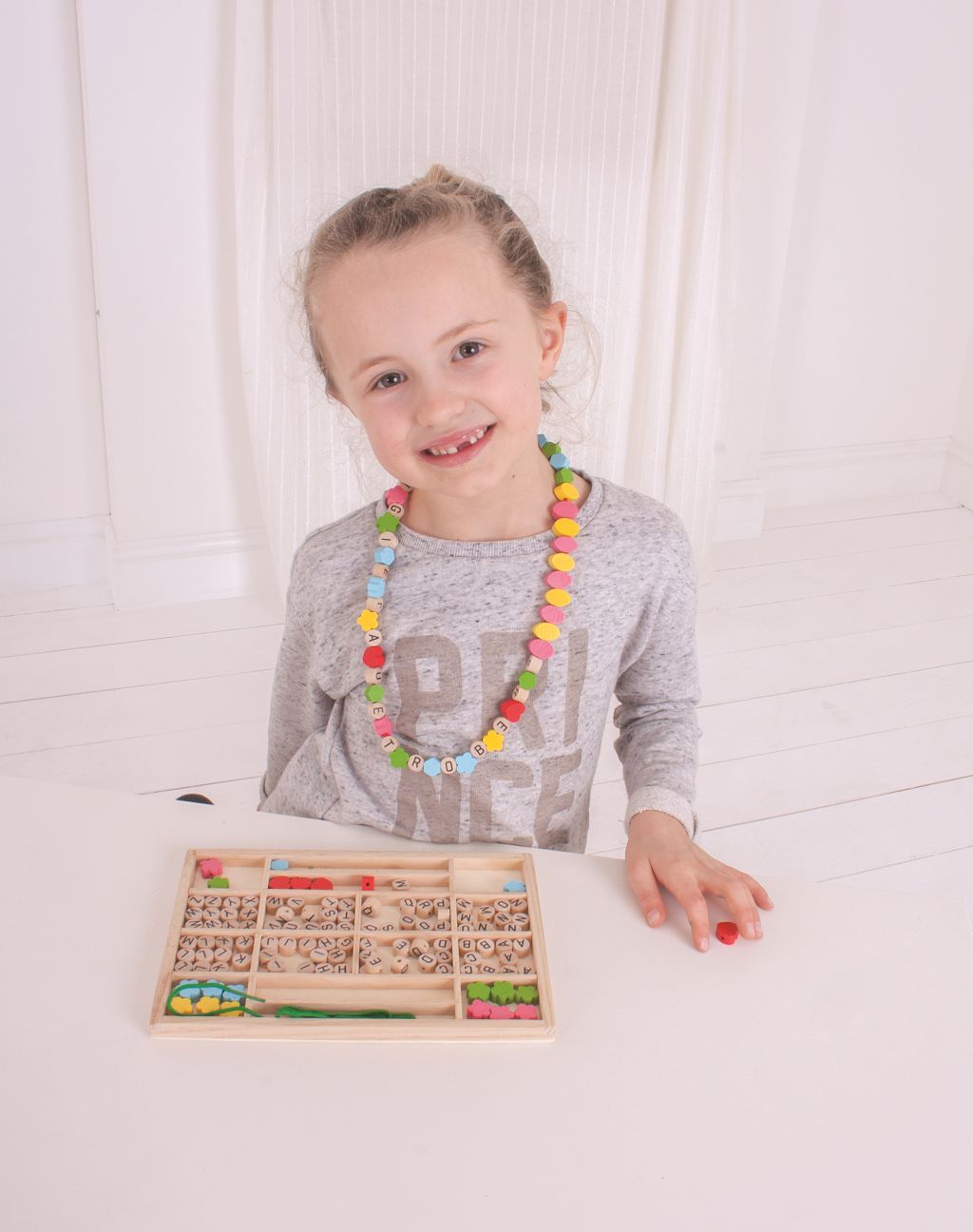 Bigjigs Toys Navlékací korálky Abeceda - obrázek 4