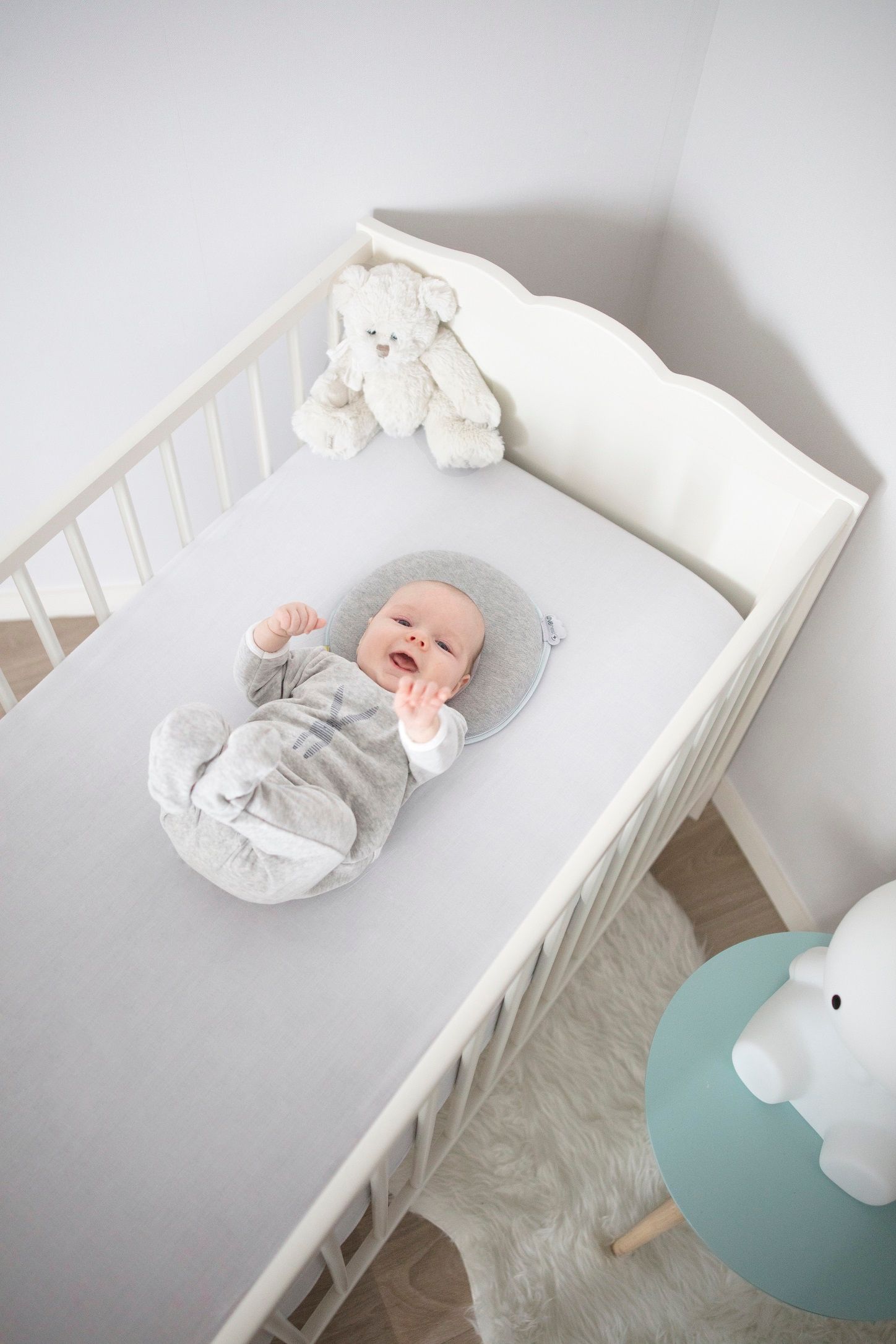 Babymoov Podhlavníček LoveNest Plus Smokey šedý - obrázek 2
