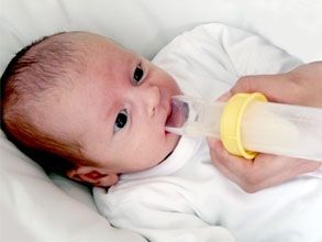Lahvička s dudlíkem ve tvaru lžičky Medela SoftCup - obrázek 2
