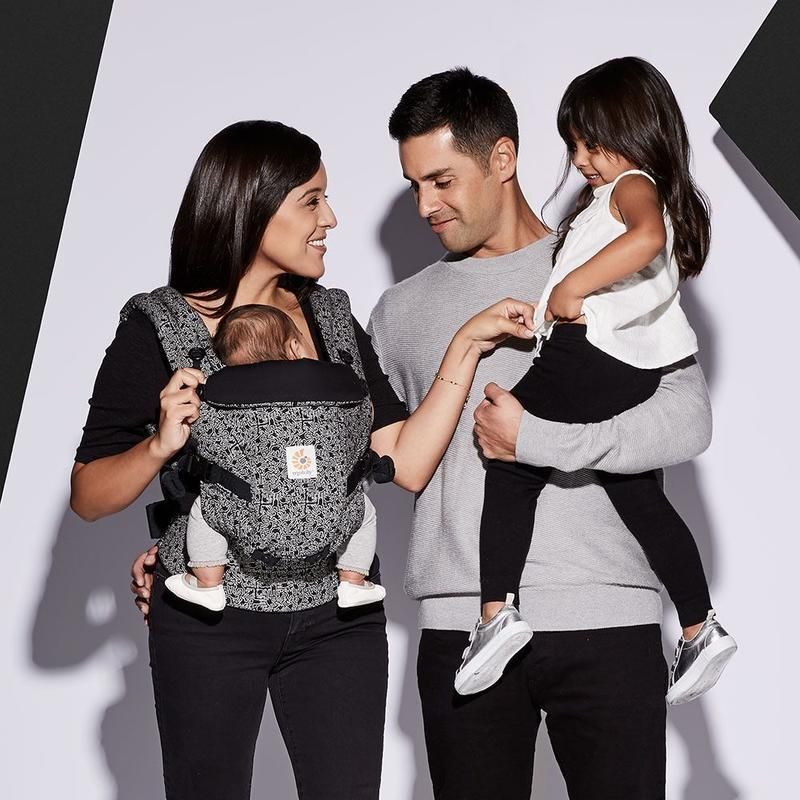 Nosítko na nošení dětí ErgoBaby Adapt Keith Haring Black 2019 - obrázek 1
