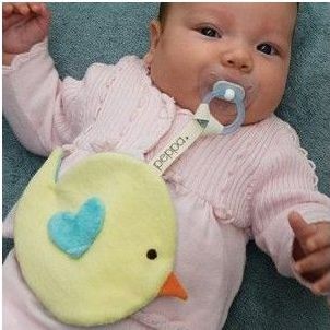 Klip na dudlík Babylonia Comfort Buddies Owl Lime/Dark Green - obrázek 2