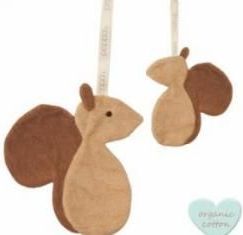 Klip na dudlík Babylonia Comfort Buddies Squirrel Stone/Brown - obrázek 1