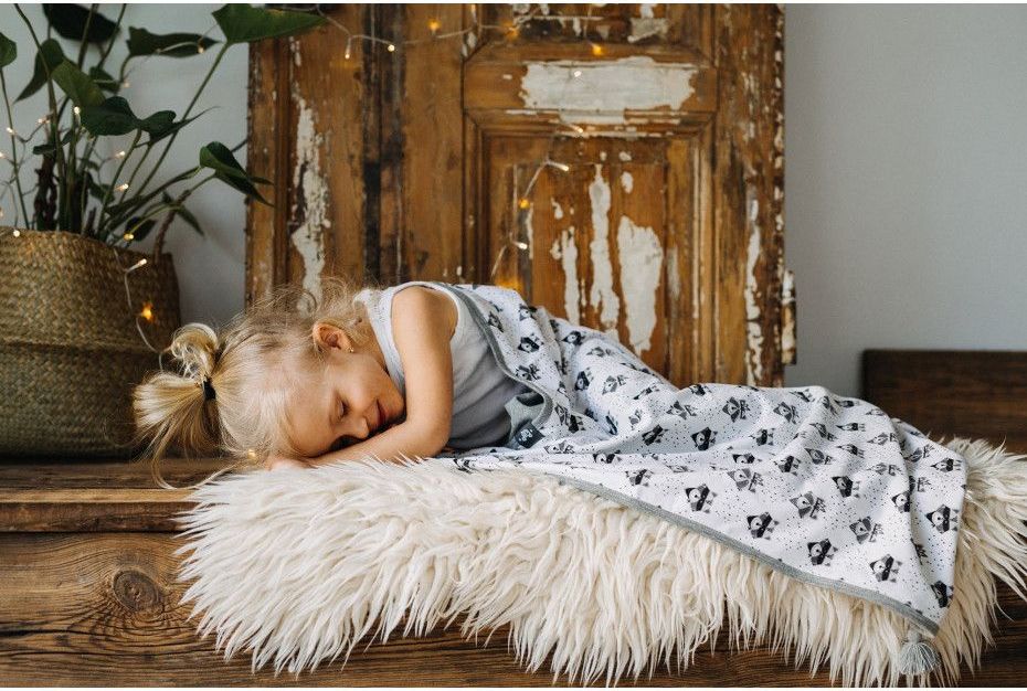 Dětská bavlněná deka s bambulkami 85x85 cm Pulp ZOO Grey 2019 - obrázek 1