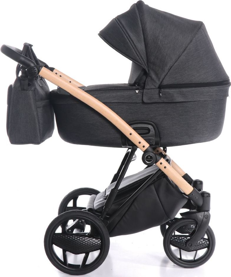 Kombinovaný kočárek Invictus V-Plus 2.0 Wood 03 Black 2020 - obrázek 1