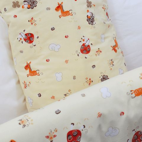Stanex Dětské ložní povlečení krepové zvířátka žlutá (LS315) Ložní povlečení 140x220 + 90x70 - (LS315) - obrázek 1