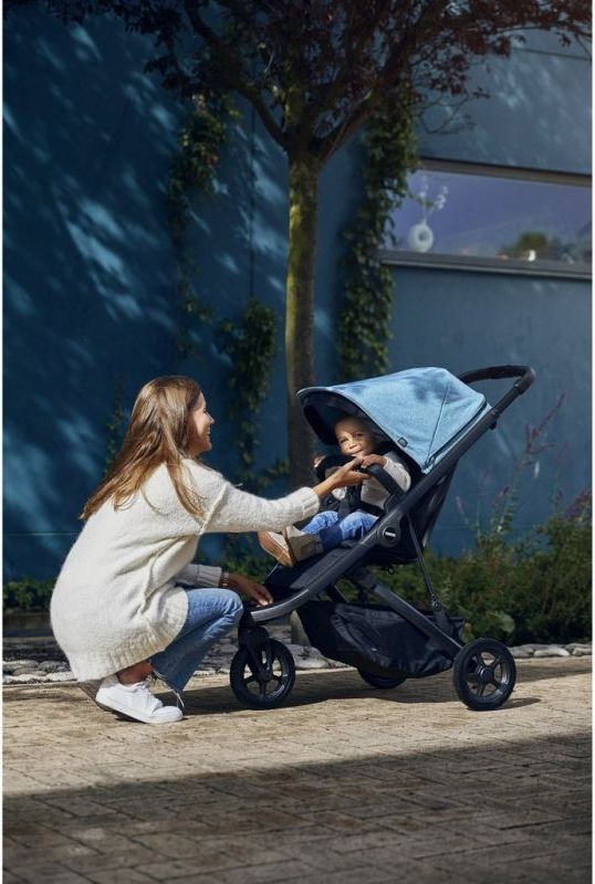 Thule Spring Black 2020 + stříška + madlo + rám se sportovním sedákem - obrázek 2