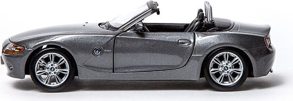 Bburago BMW Z4 1:24 šedá - obrázek 3