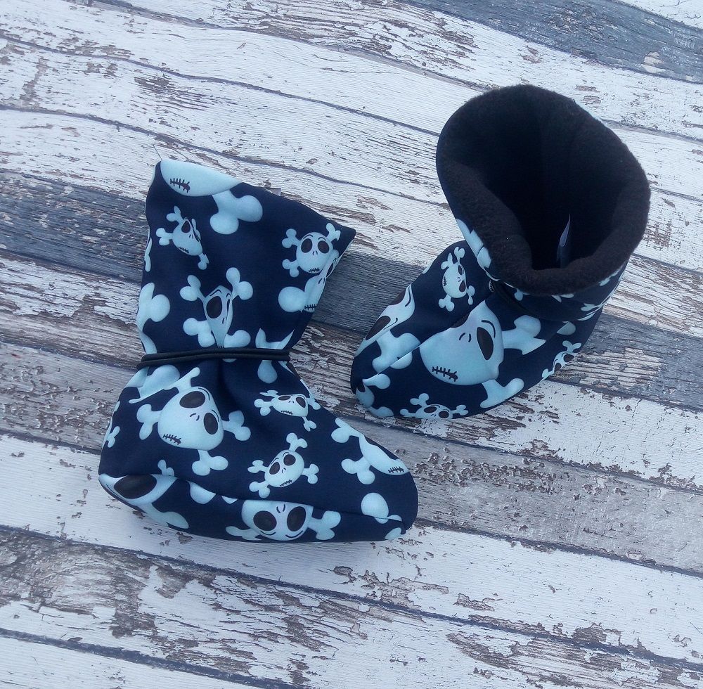 Nosicí botičky - válenky Yháček, flís, lebky na navy Velikost:: L - obrázek 1