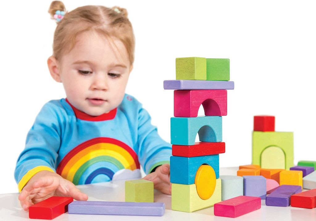Le Toy Van Petilou Vozík s duhovými kostkami - obrázek 11