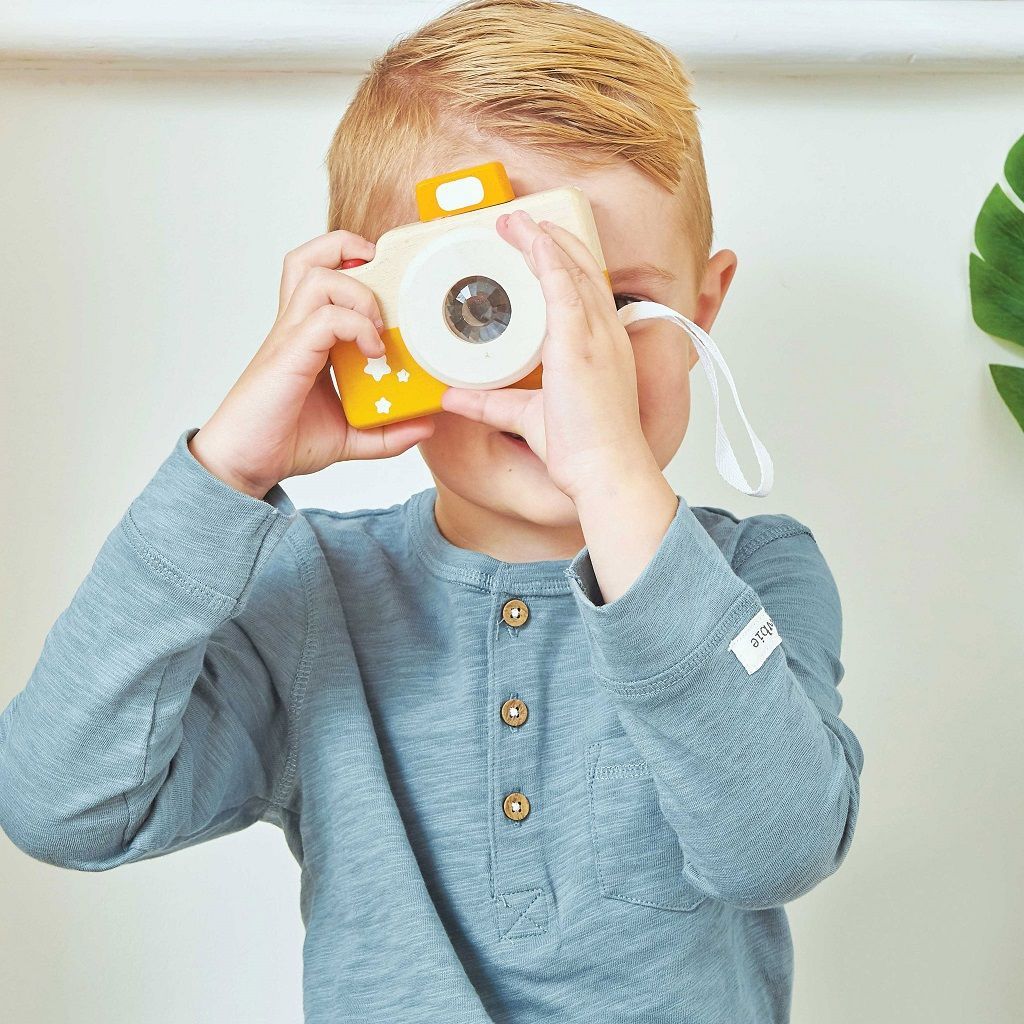 Le Toy Van Petilou Dřevěný fotoaparát - obrázek 5