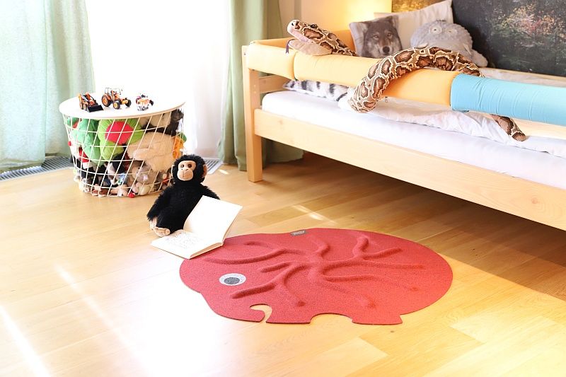 Kořenový koberec RootyRUG KIDS – Elephant Red - obrázek 3