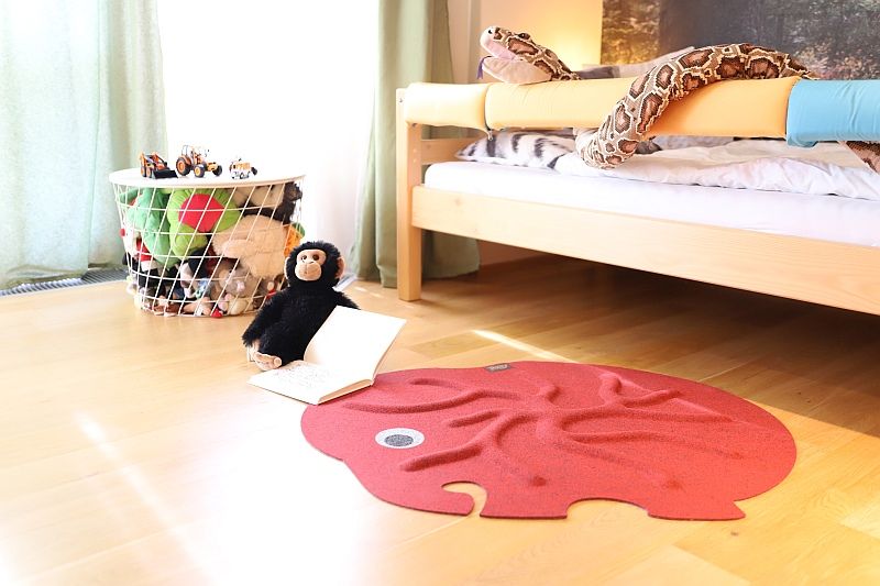 Kořenový koberec RootyRUG KIDS – Elephant Red - obrázek 4