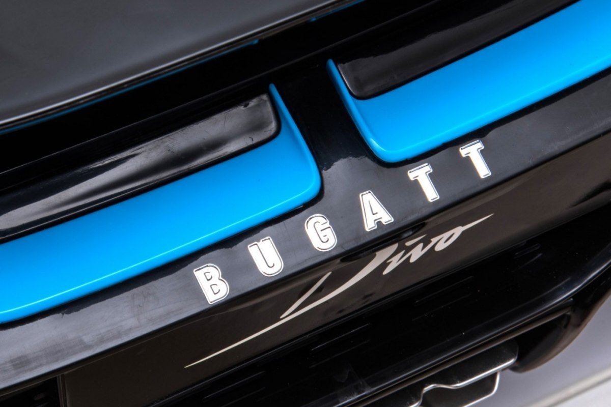 Elektrické auto Bugatti Divo - šedé - obrázek 13