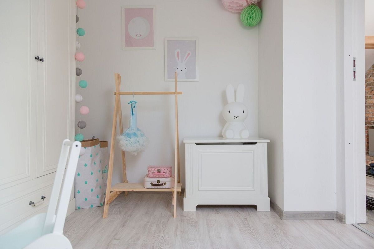 Dětský pokoj INES WHITE II komoda 4 zásuvky - obrázek 5