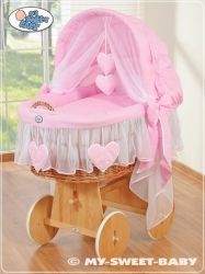 Koš proutěný přírodní s boudičkou a výbavou - SRDÍČKA růžový - My Sweet Baby - obrázek 1