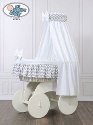 Koš proutěný bílý s nebesy a výbavou - LUXURY cik-cak bílo-šedý - obrázek 3