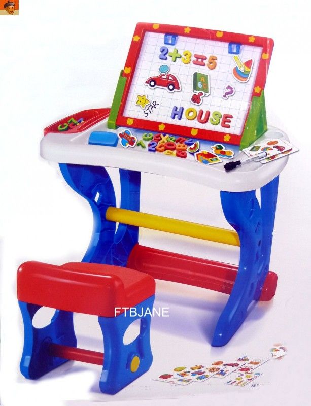 Velký dětský kreslící stoleček s tabulí a židlí. - obrázek 1
