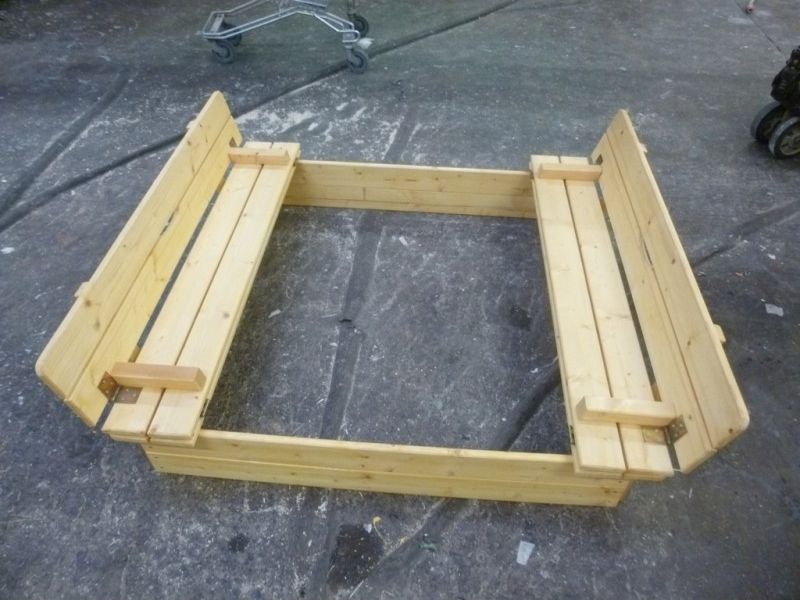 Dřevěné pískoviště s lavičkou s poklopem - obrázek 1