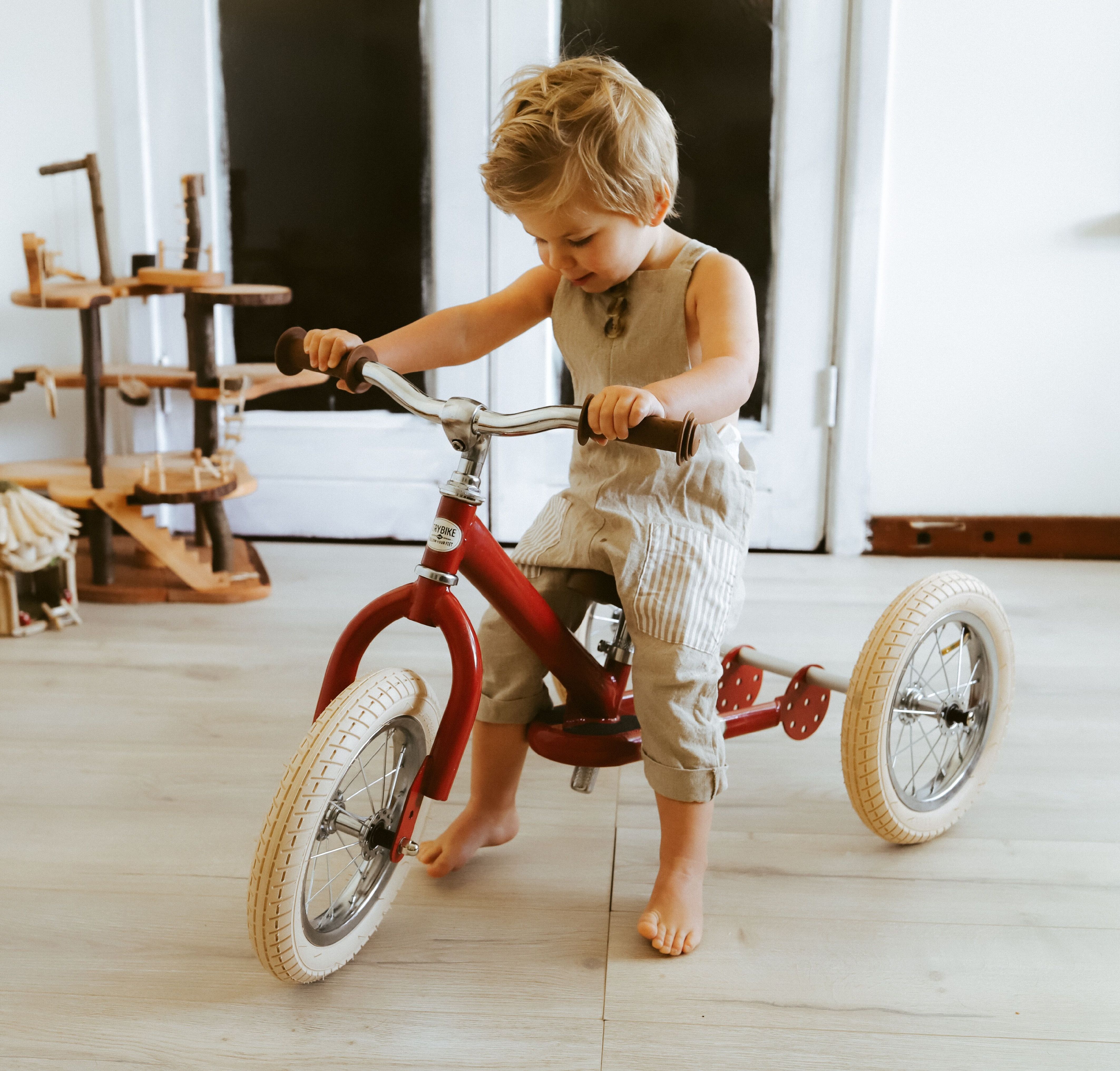 TRYBIKE odrážedlo ŠEDÁ - obrázek 19