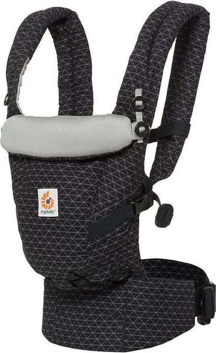 ERGOBABY ADAPT Geo Black + dárek - obrázek 1