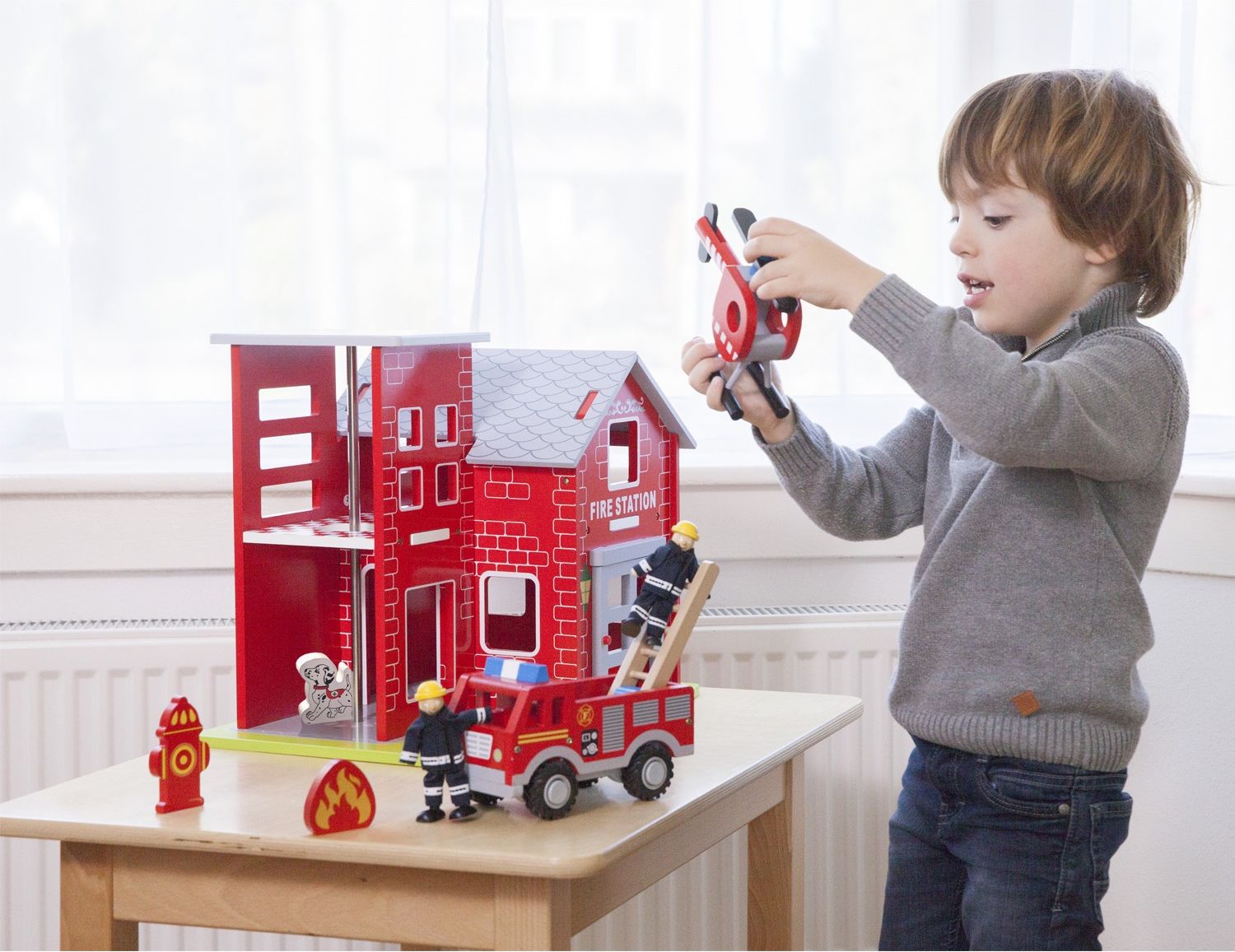 New Classic Toys Požární stanice - obrázek 3