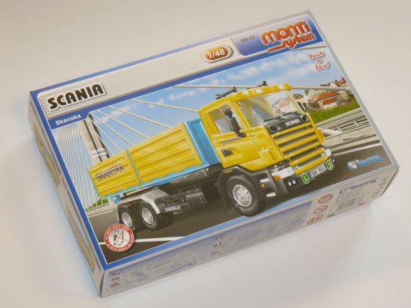 Stavebnice Monti 67 Scania Skanska 1:48 v krabici 32x20,5x7,5cm - obrázek 4