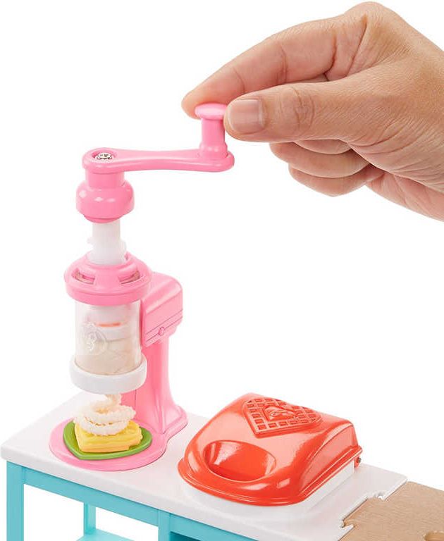 MATTEL BRB Panenka Stacie snídaňový funkční set vaflovač s modelínou a doplňky - obrázek 8