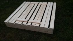 Pískoviště s víkem a se sedákem 120cm - obrázek 3