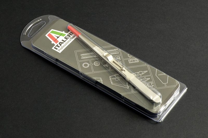 Italeri Fine serrated locking tweezers 160mm - pinzeta pro uchycení - obrázek 1