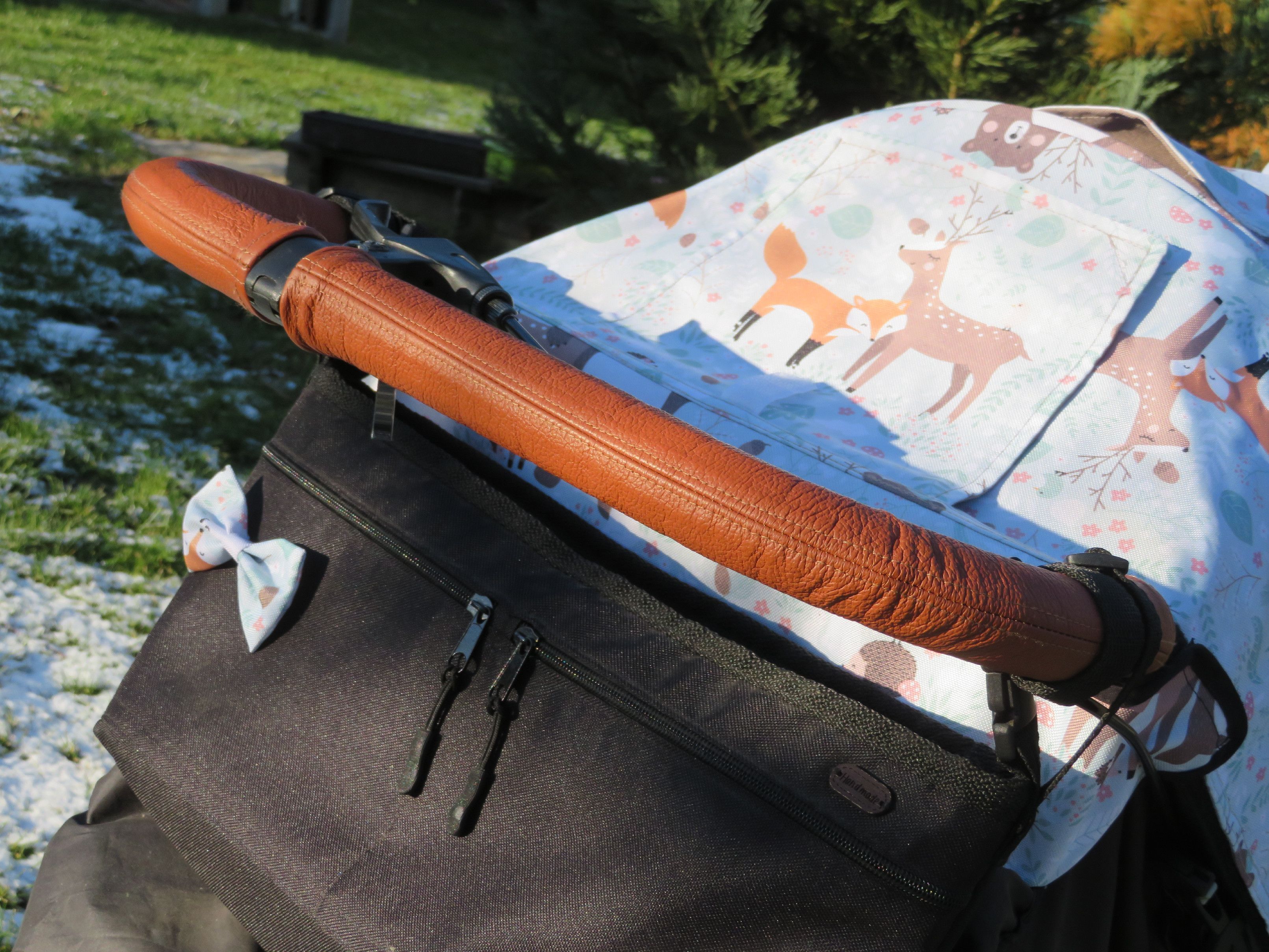 Ma-tata.cz Kožený potah na rukojeť kočárku - rodič Značka kočárku: Baby Design, Barva: krémová, Model kočárku: Walker Lite - obrázek 13