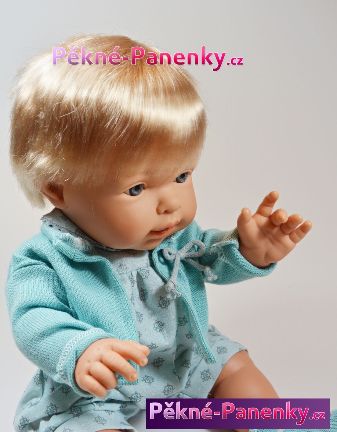 Realistická panenka D´nenes Nilo zelená 43cm - obrázek 3