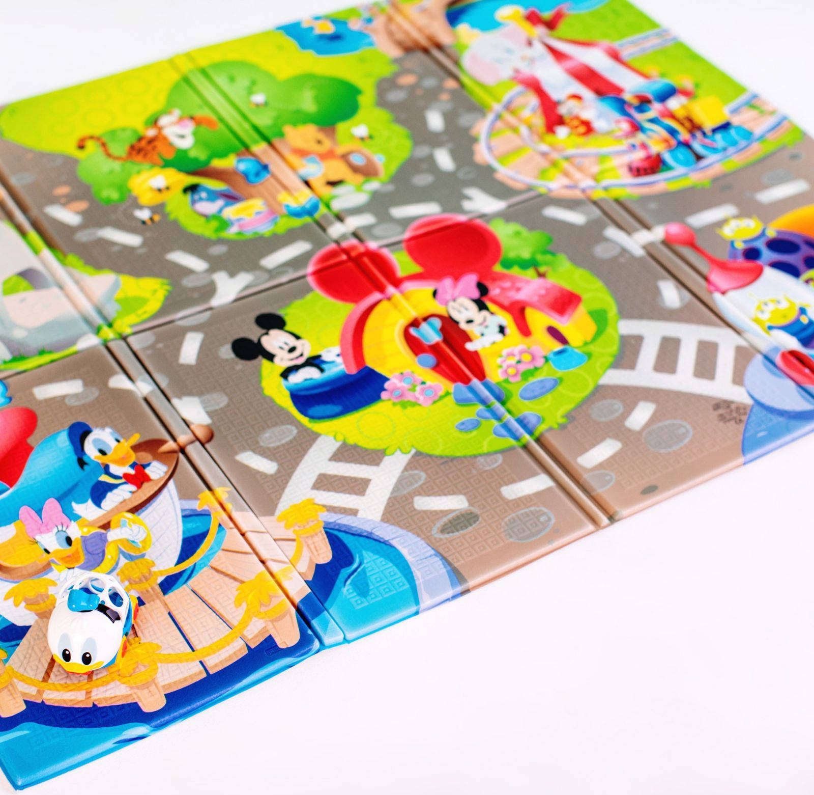 DisneyBaby Podložka pěnová skládací Disney Pals 120 x 89cm 6m+ - obrázek 3