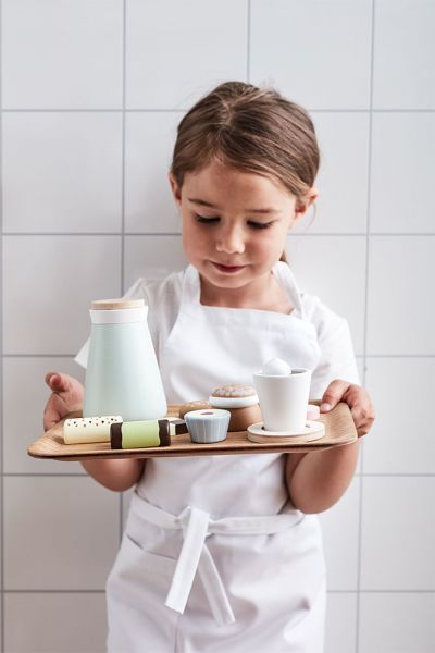 Kids Concept Konvička dřevěná se 4 šálky Bistro - obrázek 3