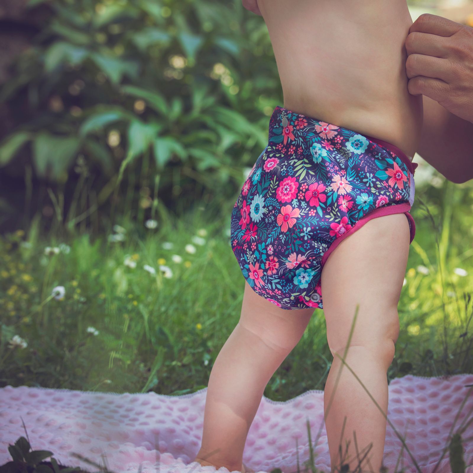 unuo Svrchní plena, Květinky, gumička růžová (Diapers covers with elastic band) Křidélka (Wings): NE - obrázek 5
