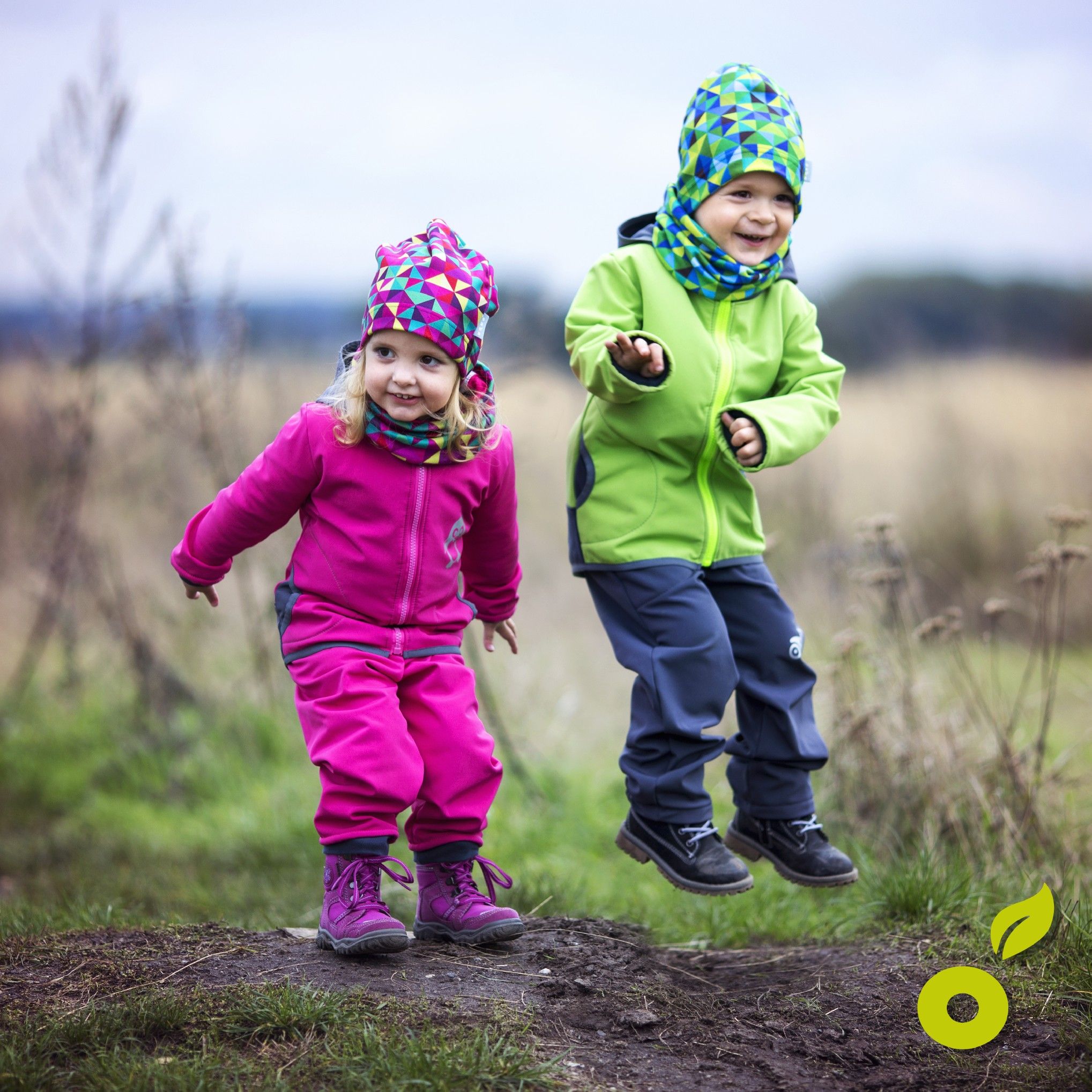 unuo Batolecí softshellové kalhoty s fleecem Fuchsiové + reflexní obrázek Evžen (Softshell toddler trousers with fleece, fuchsia) Velikost (Size): 98/104 SLIM - obrázek 3