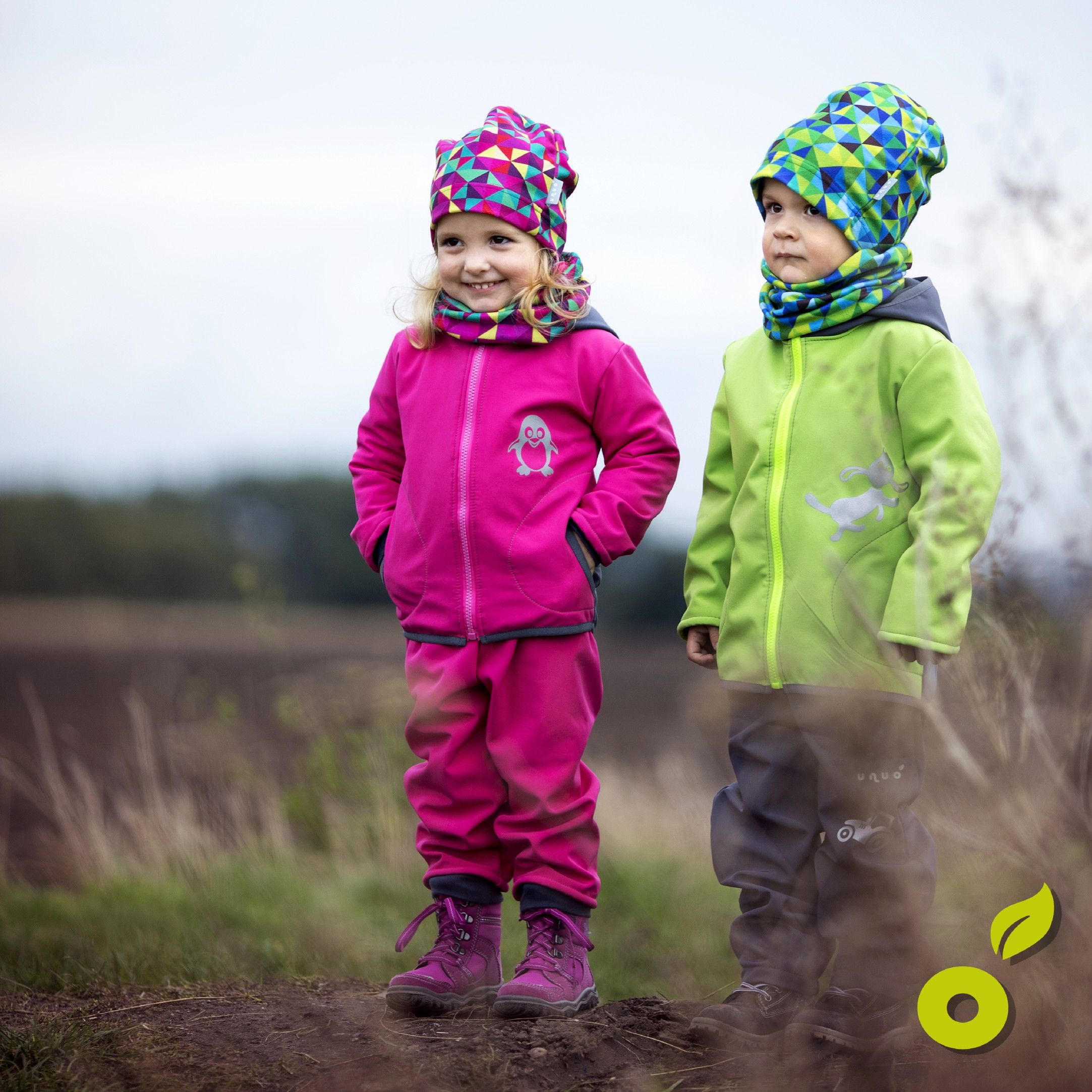 unuo Batolecí softshellové kalhoty s fleecem Fuchsiové + reflexní obrázek Evžen (Softshell toddler trousers with fleece, fuchsia) Velikost (Size): 98/104 SLIM - obrázek 4