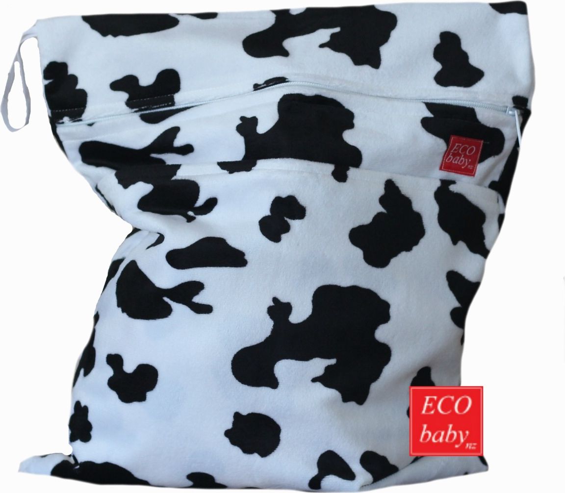 ECObabynz Voděodolná taška 2 zipy na dětské látkové pleny - Černo-bílá kravička, MINKY - obrázek 1