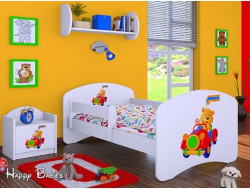 Dětská postel Happy Babies se zábranou Bílá Medvídek v autíčku 180x90 - obrázek 1