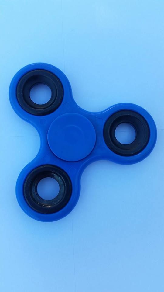 Fidget Spinner plastový modrý - obrázek 1