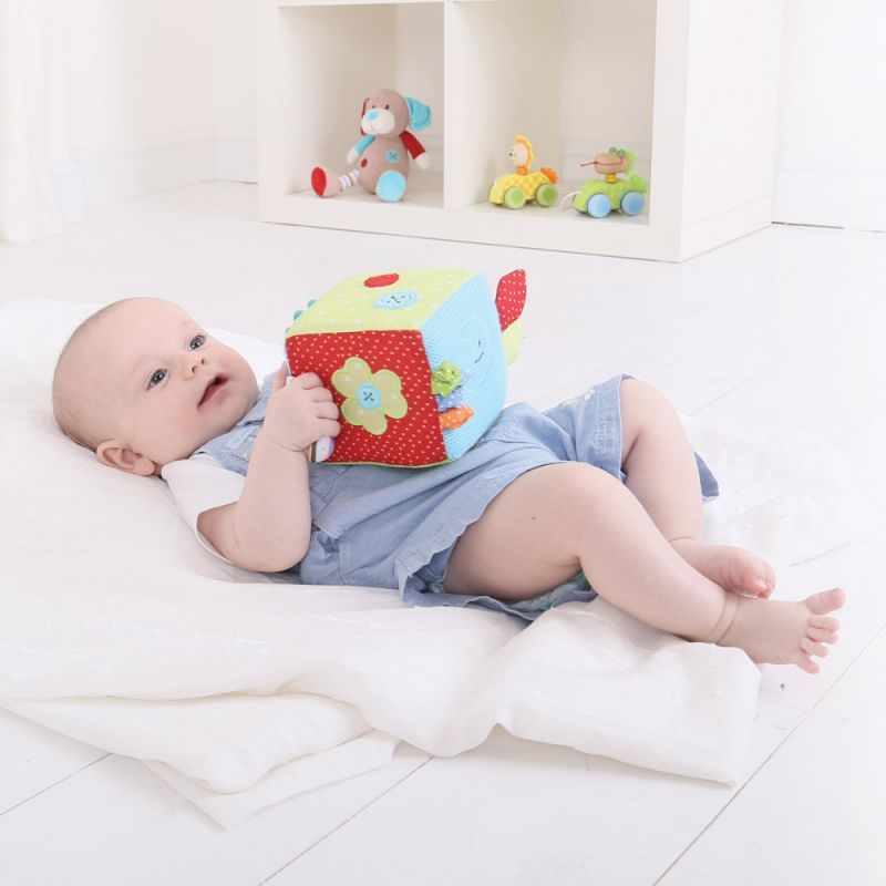 Bigjigs Baby Textilní motorická kostka pejsek Bruno - obrázek 2