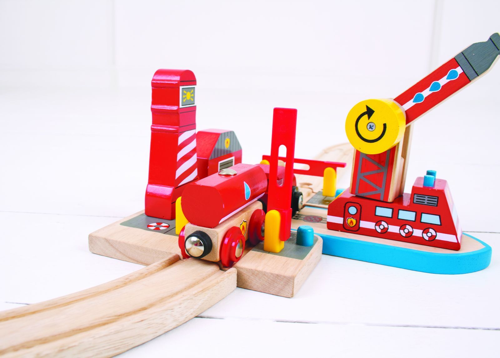 Bigjigs Rail Hasiči mořští záchranáři - obrázek 12
